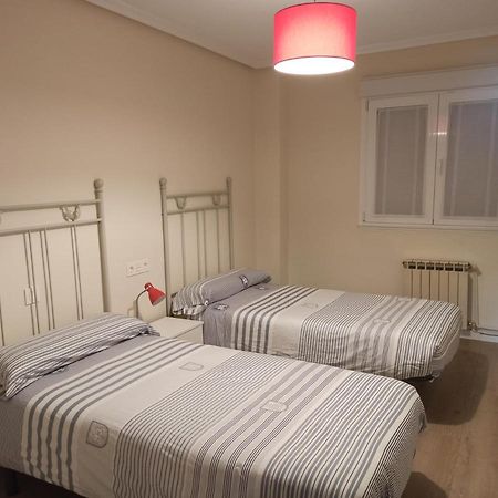 Fantastico Piso En Primera Linea De Playa Gijon Exterior photo